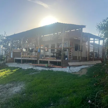 营地 Karavana Tropicana 瓦爾納