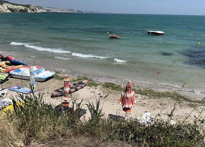 Karavana Tropicana 营地 *