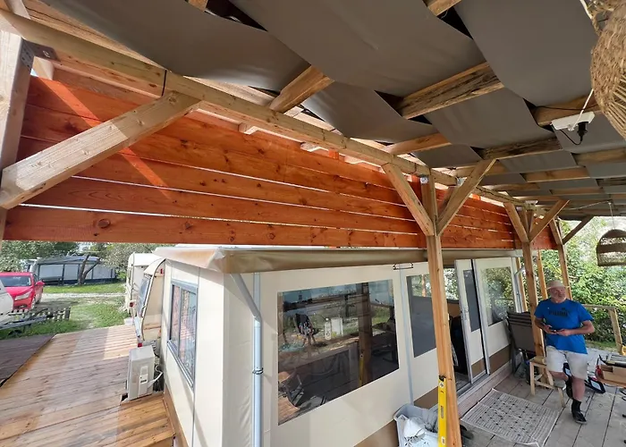 Karavana Tropicana 营地