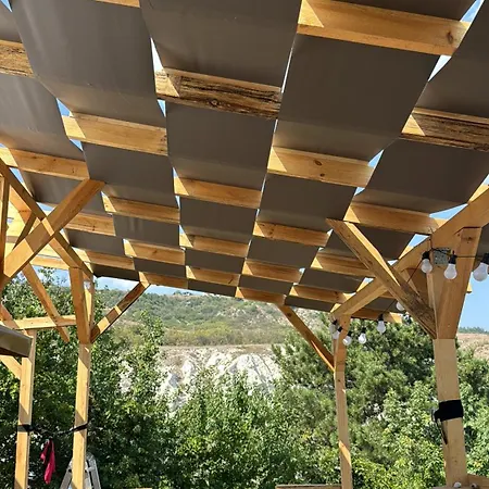 Karavana Tropicana 瓦爾納